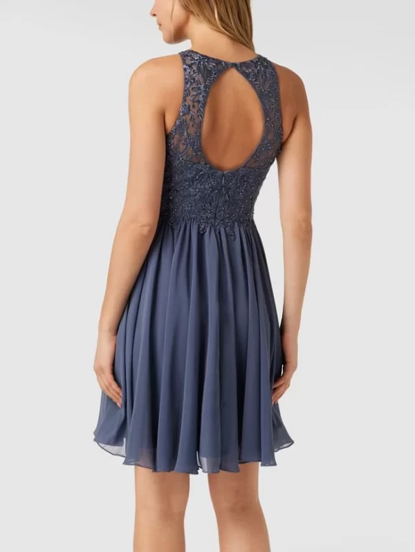 Laona Cocktailkleid Mit Floralen Stickereien Und Ziersteinen – Rauchblau 6