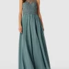 Laona Abendkleid Mit Ziersteinen Und Floralen Stickereien – Schilf 19